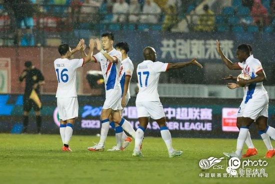巴雷拉和国米俱乐部相互尊重并相互信任，他无意改变自己态度。